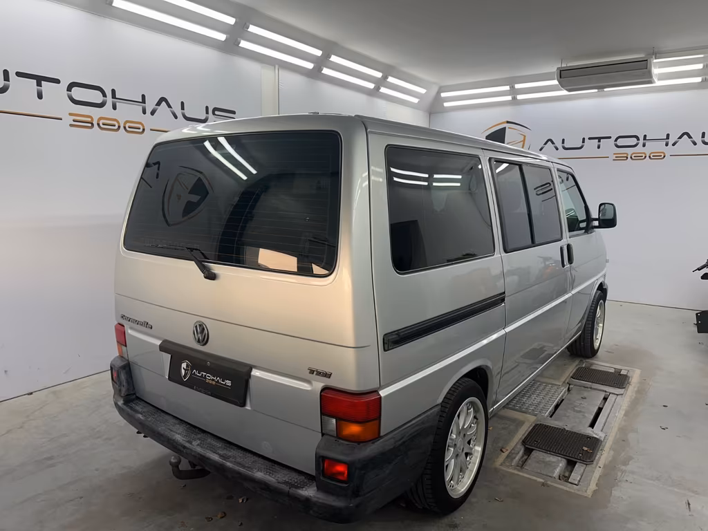 Volkswagen T4 Caravelle