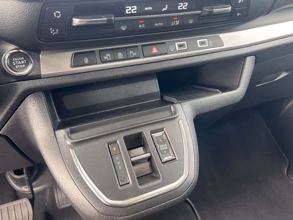 Peugeot Traveller