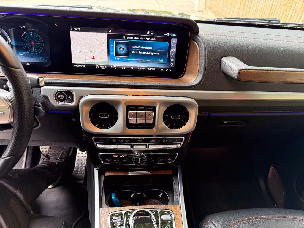 Mercedes-Benz G 400