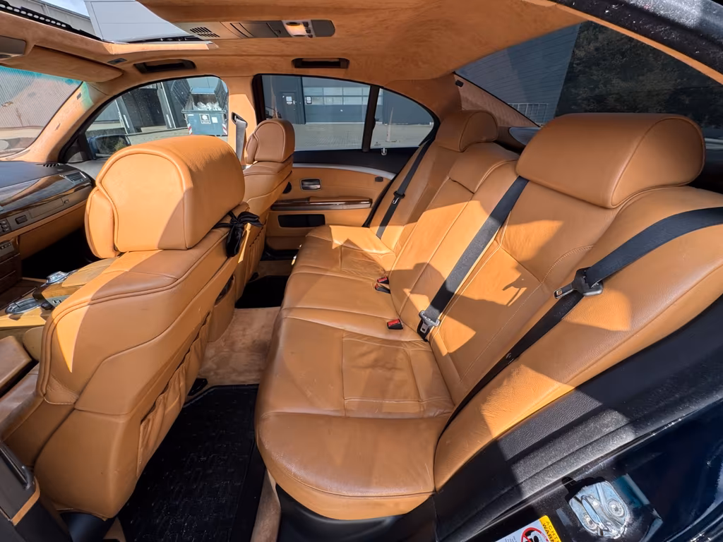 BMW 735