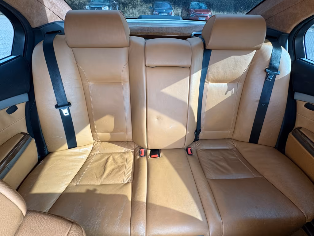 BMW 735