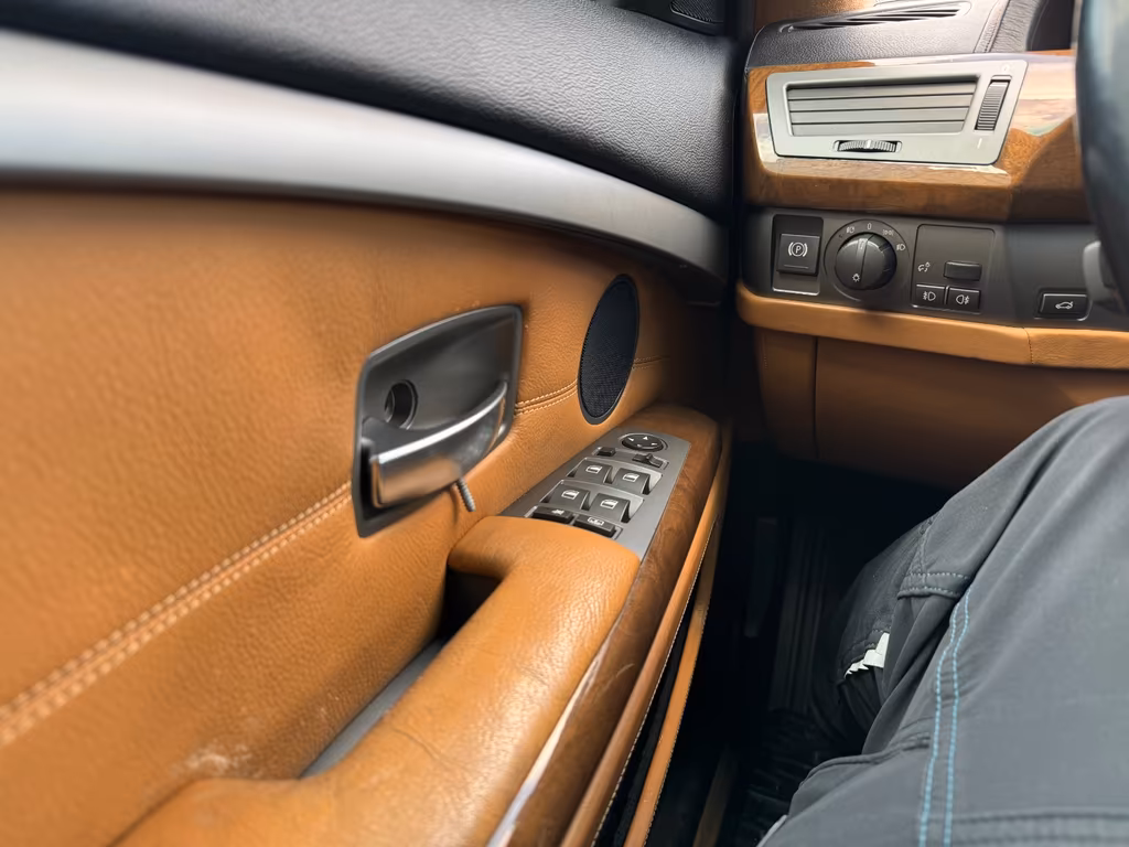 BMW 735