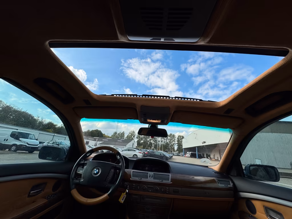 BMW 735