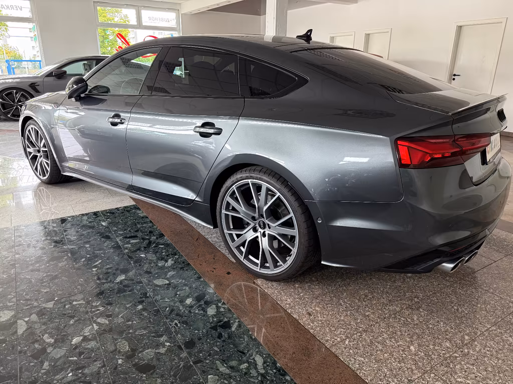 Audi S5