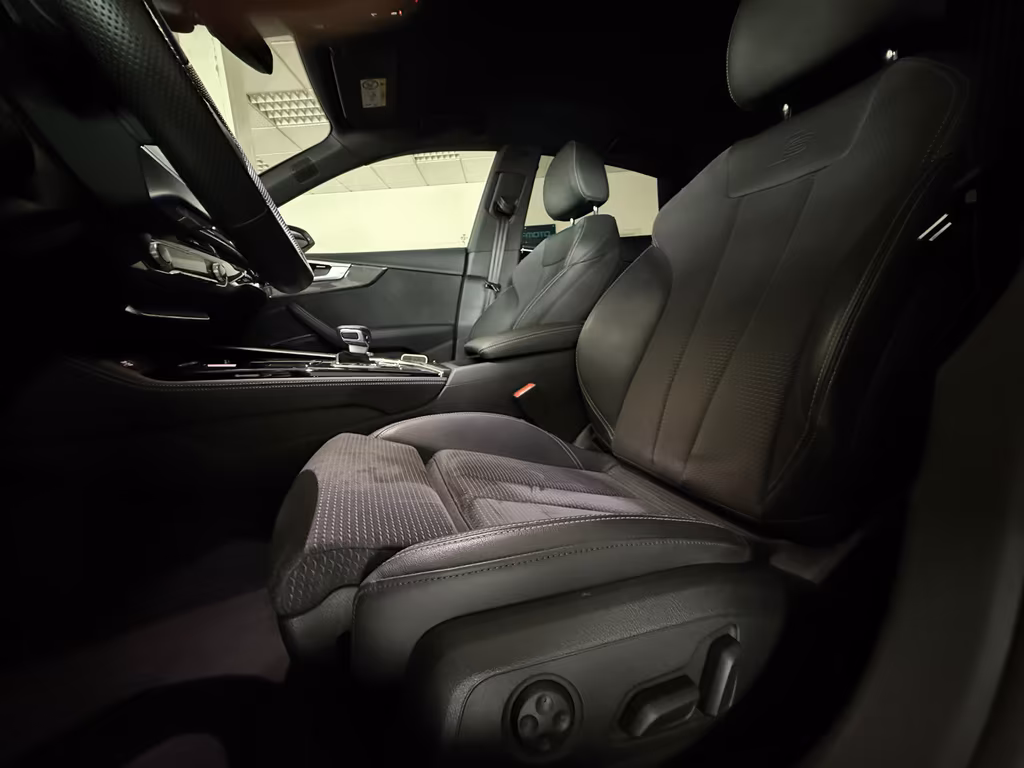 Audi S5