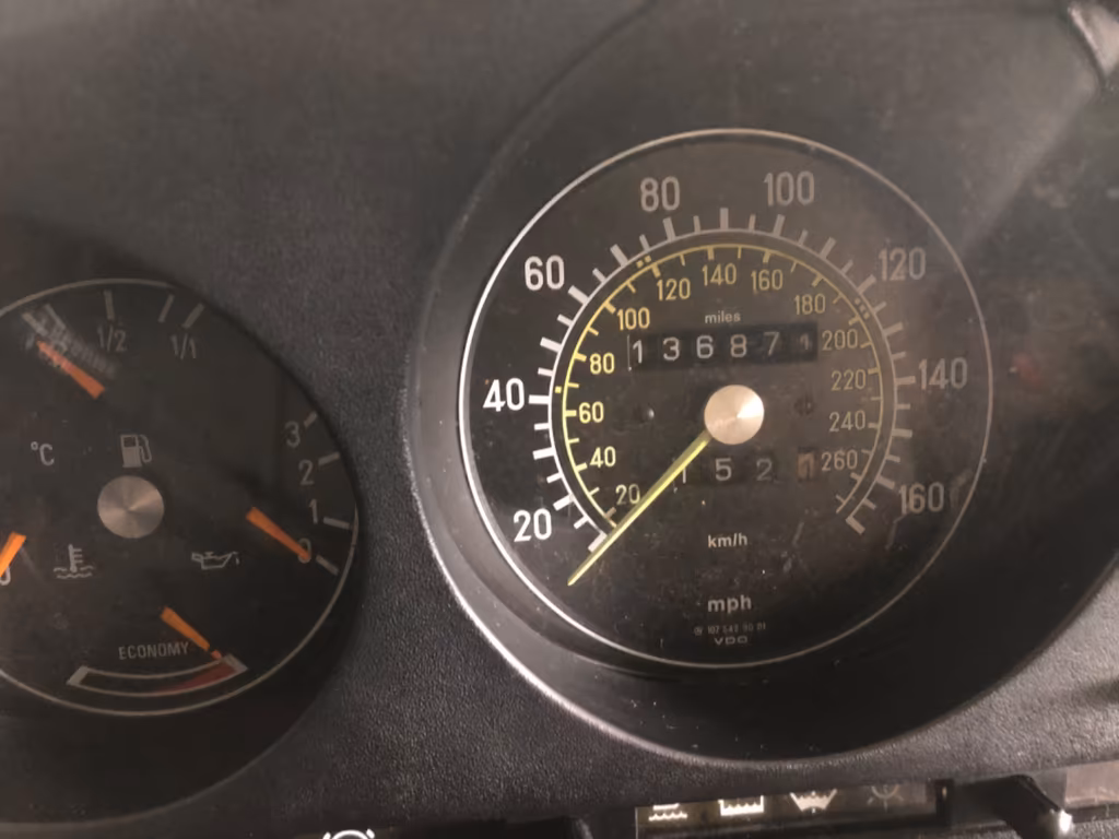 Mercedes-Benz SL 560