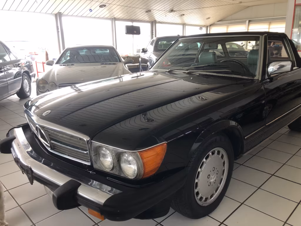 Mercedes-Benz SL 560