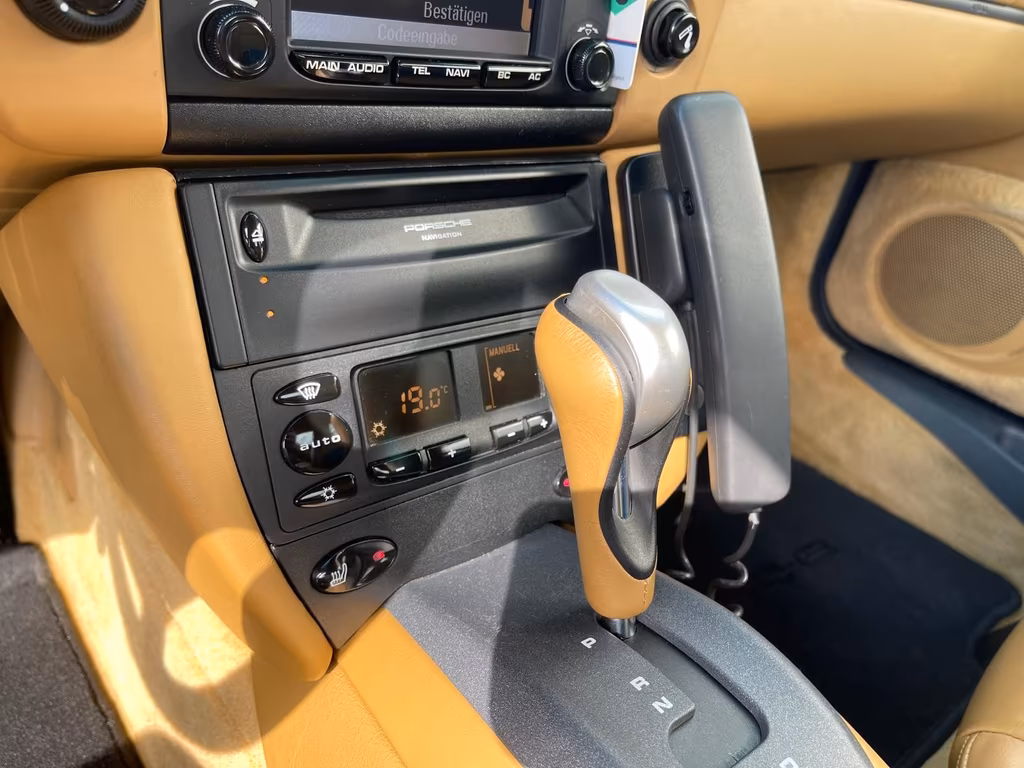 Porsche 996