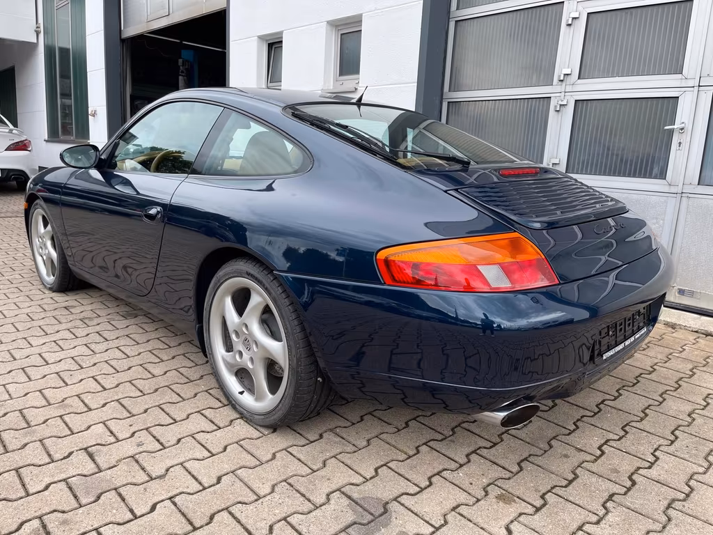Porsche 996