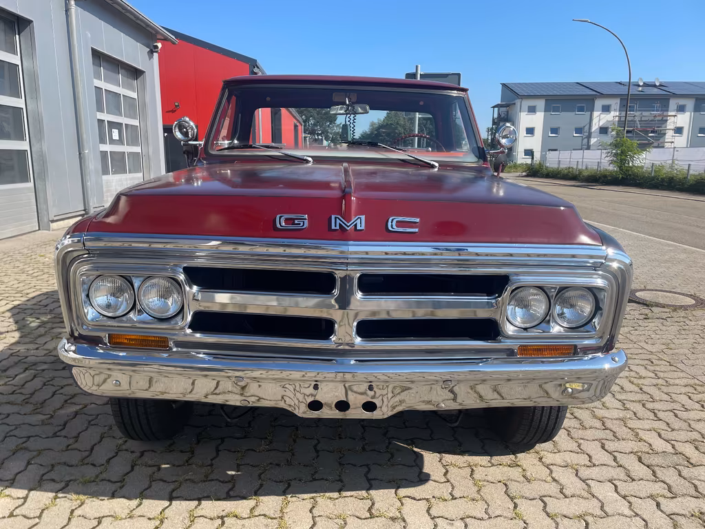 GMC Sierra