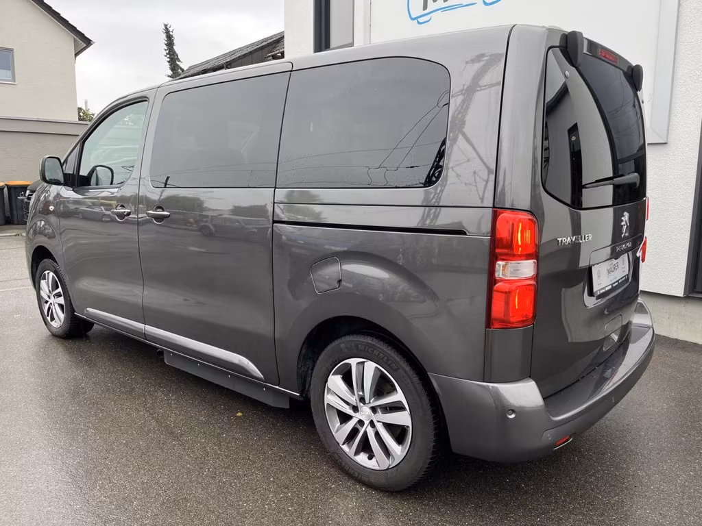 Peugeot Traveller
