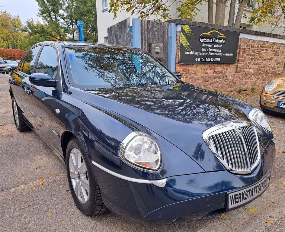 Lancia Thesis