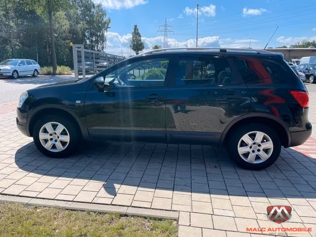 Nissan Qashqai+2