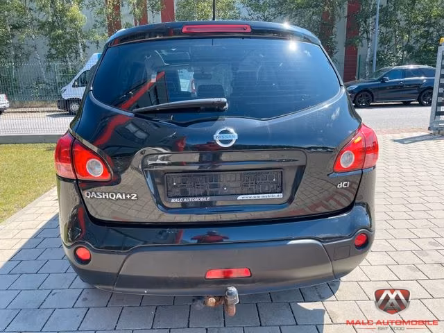 Nissan Qashqai+2