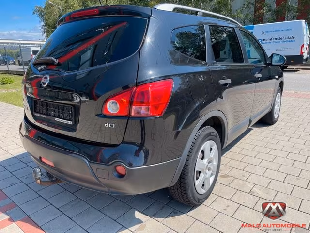 Nissan Qashqai+2