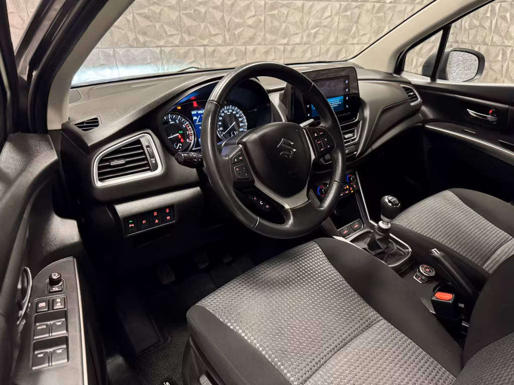 Suzuki (SX4) S-Cross