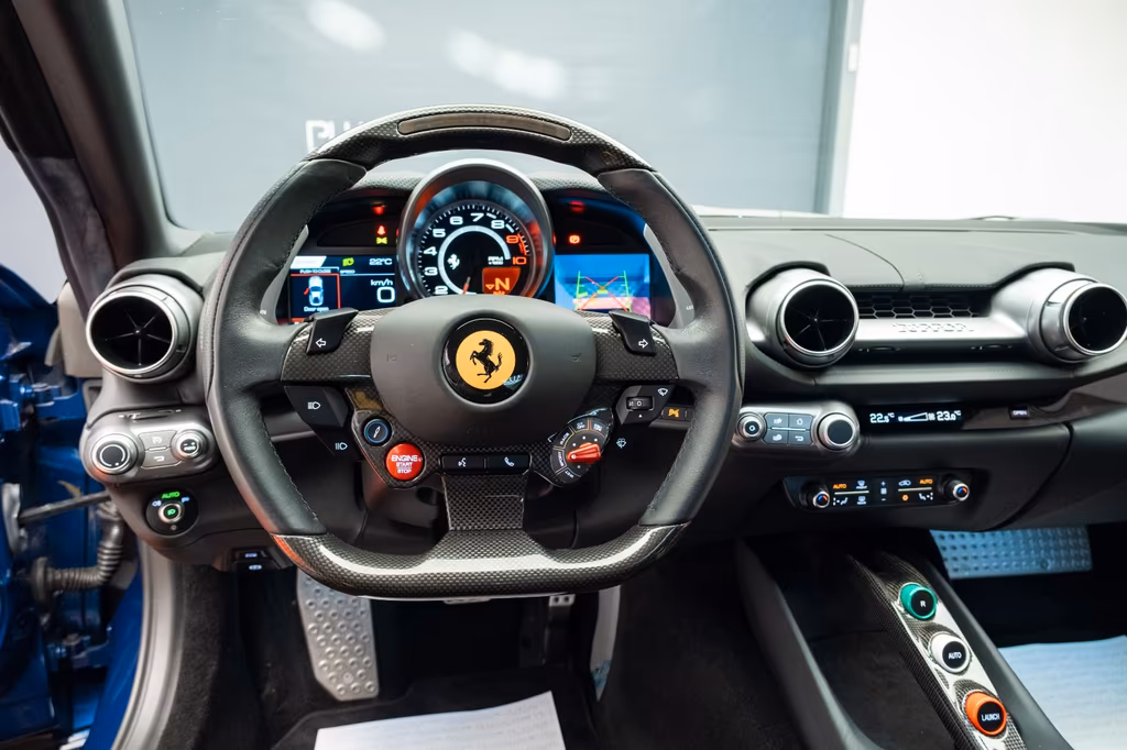 Ferrari 812