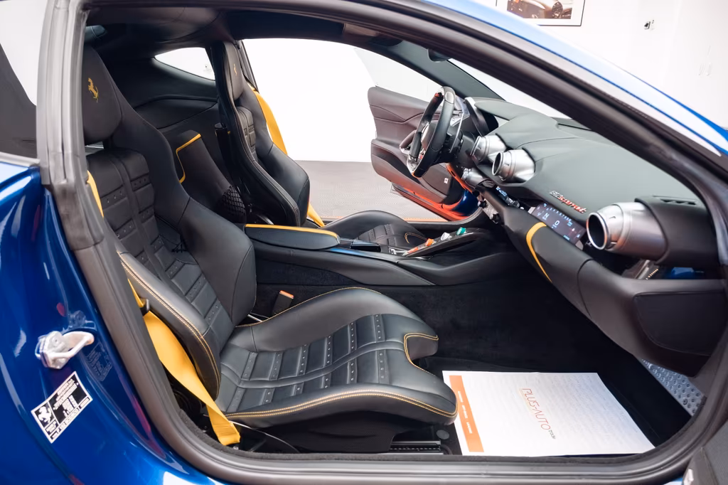 Ferrari 812