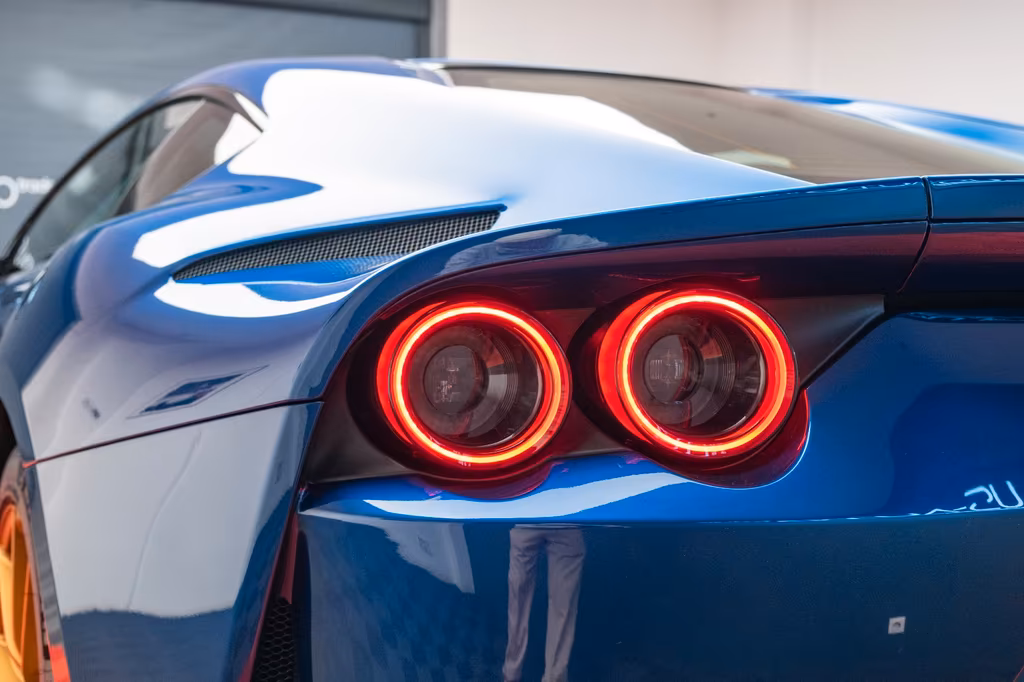 Ferrari 812