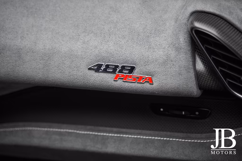 Ferrari 488 Pista