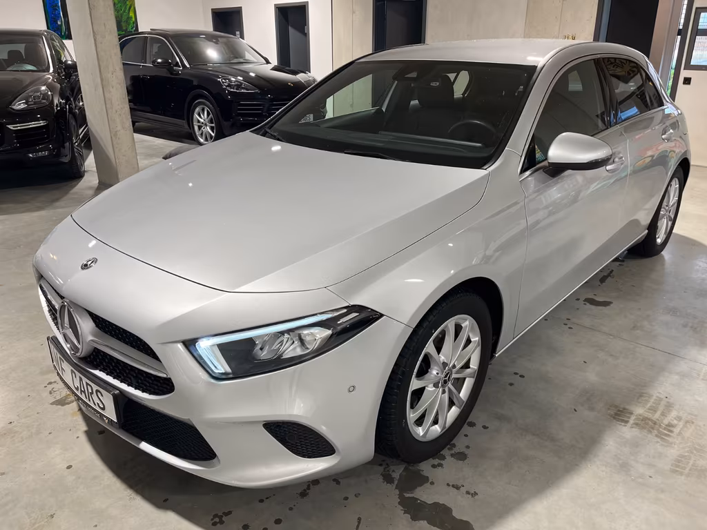 Mercedes-Benz A 220