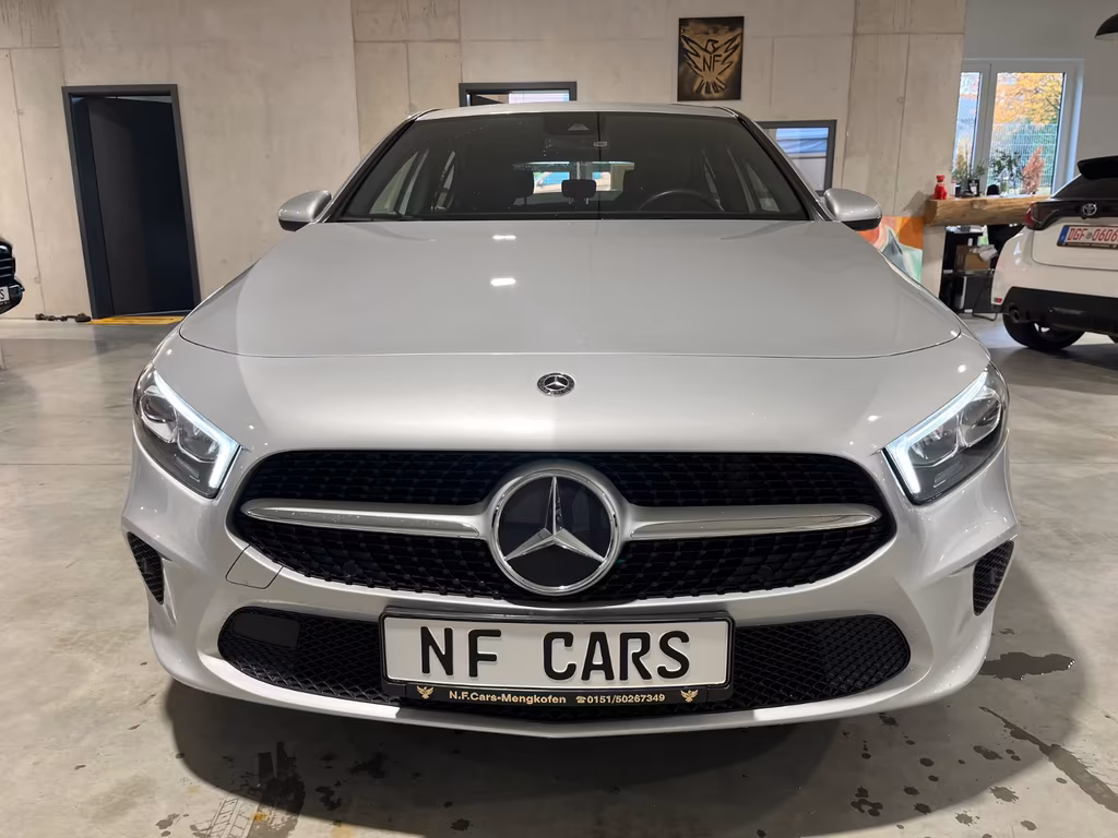 Mercedes-Benz A 220