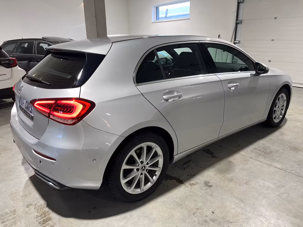 Mercedes-Benz A 220