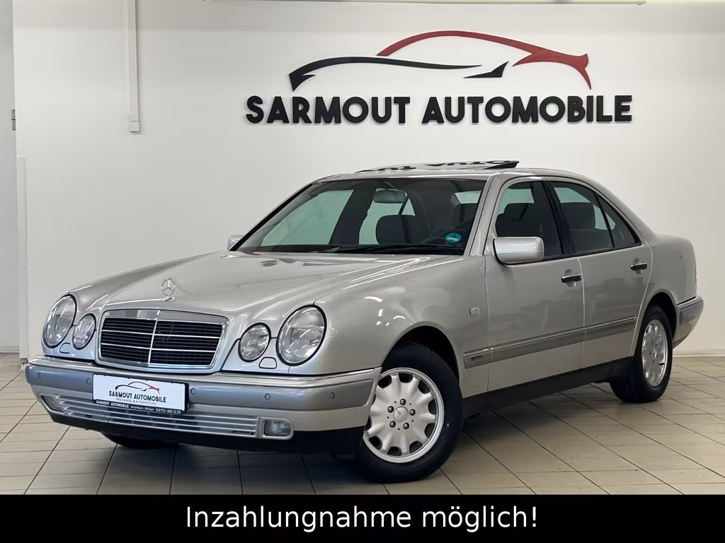 Mercedes-Benz E 240