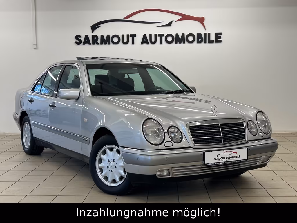 Mercedes-Benz E 240