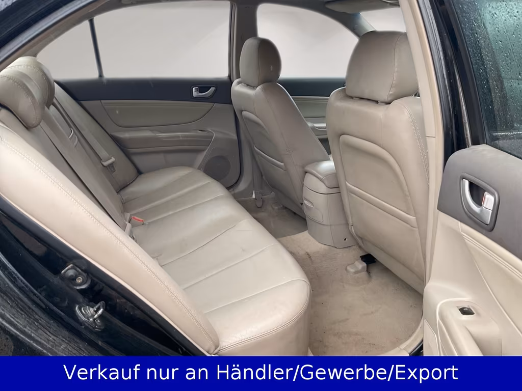 Hyundai SONATA