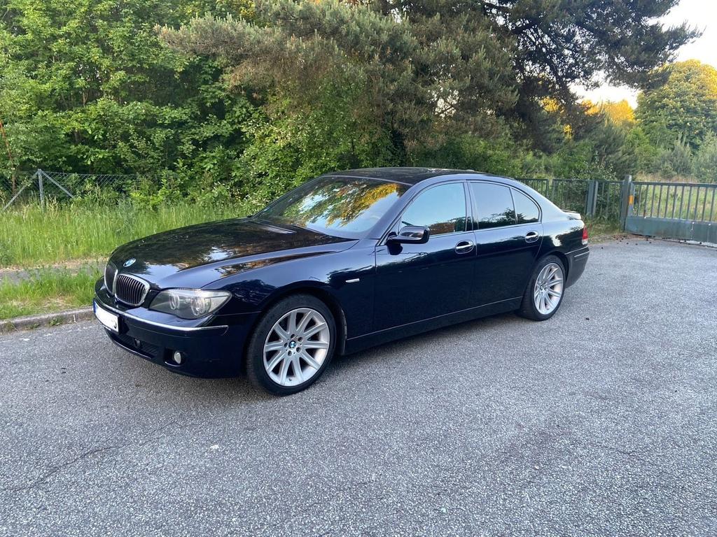 BMW 730