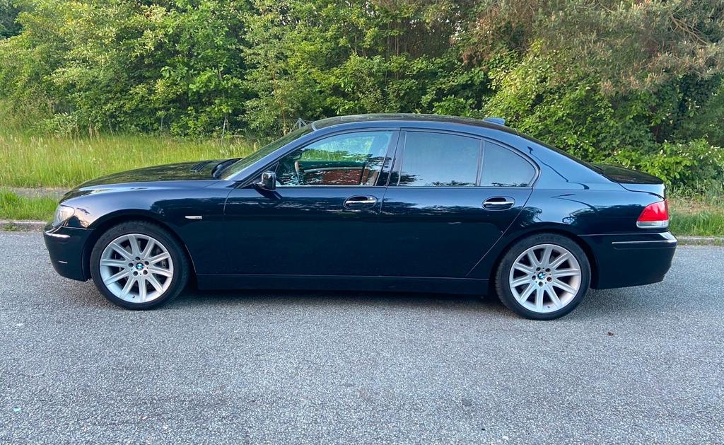 BMW 730