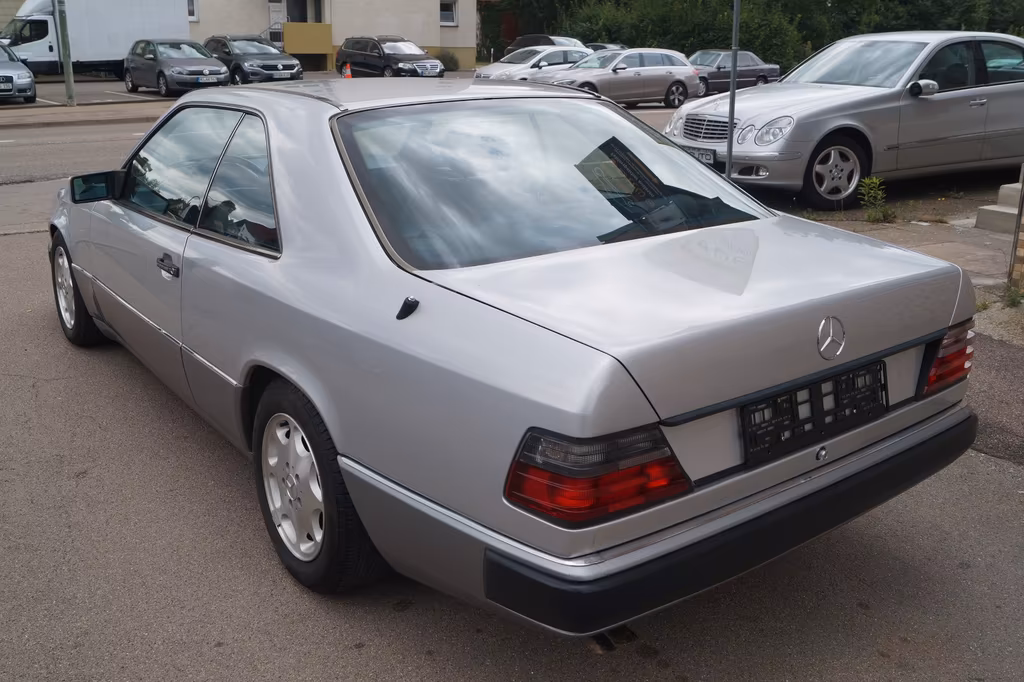 Mercedes-Benz CE 300