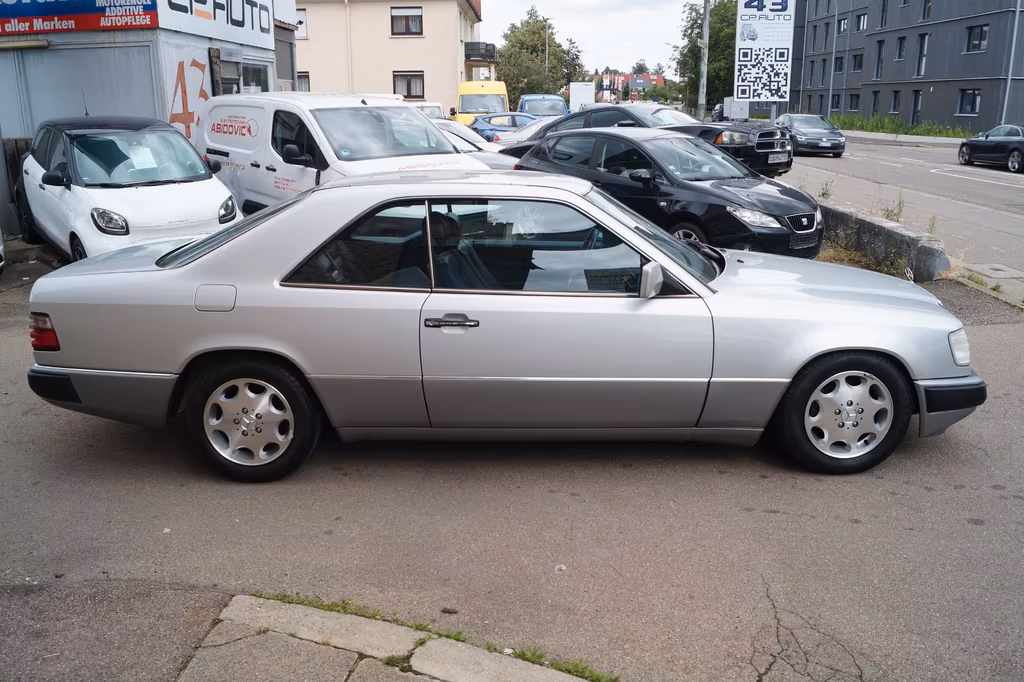 Mercedes-Benz CE 300