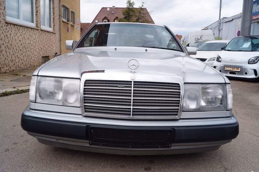 Mercedes-Benz CE 300