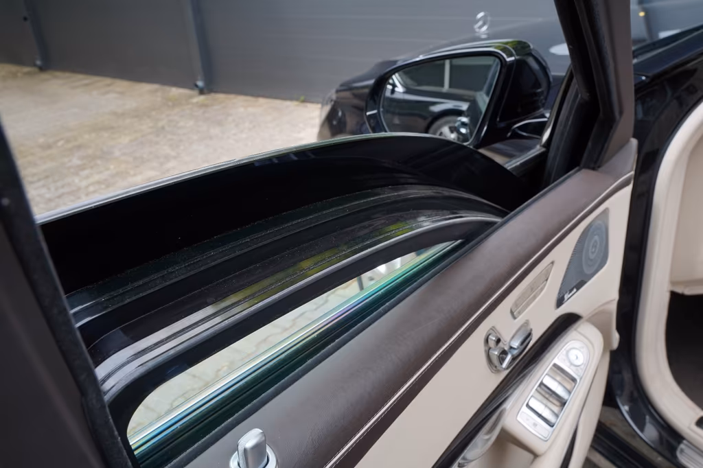 Mercedes-Benz S 600