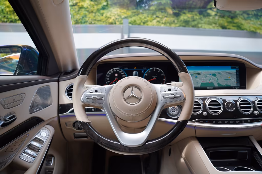 Mercedes-Benz S 600