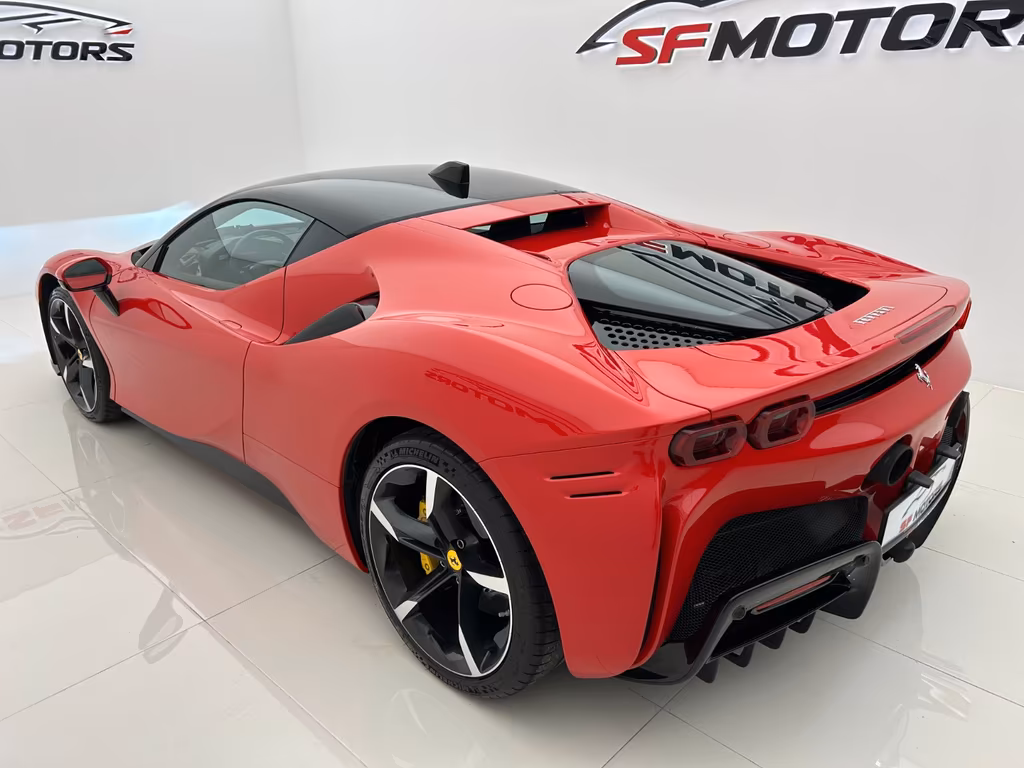 Ferrari SF90