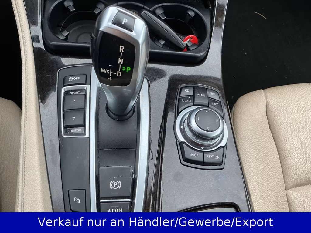 BMW 528