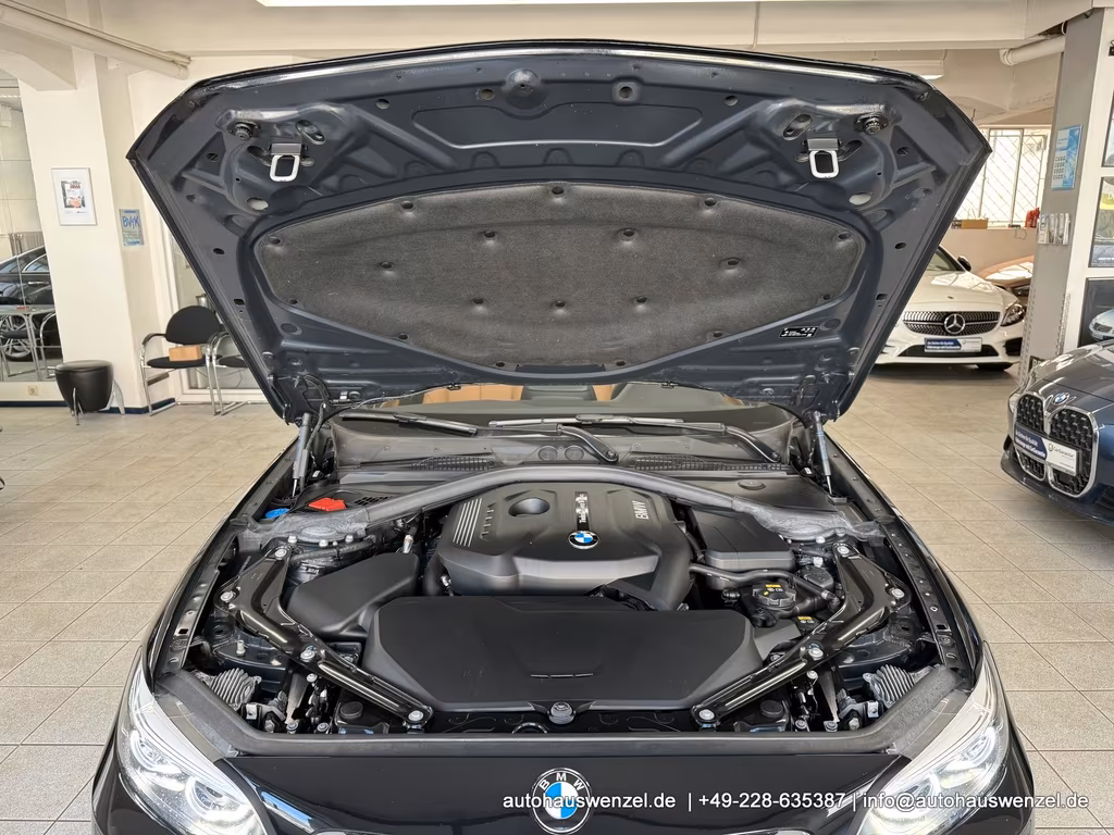 BMW 230