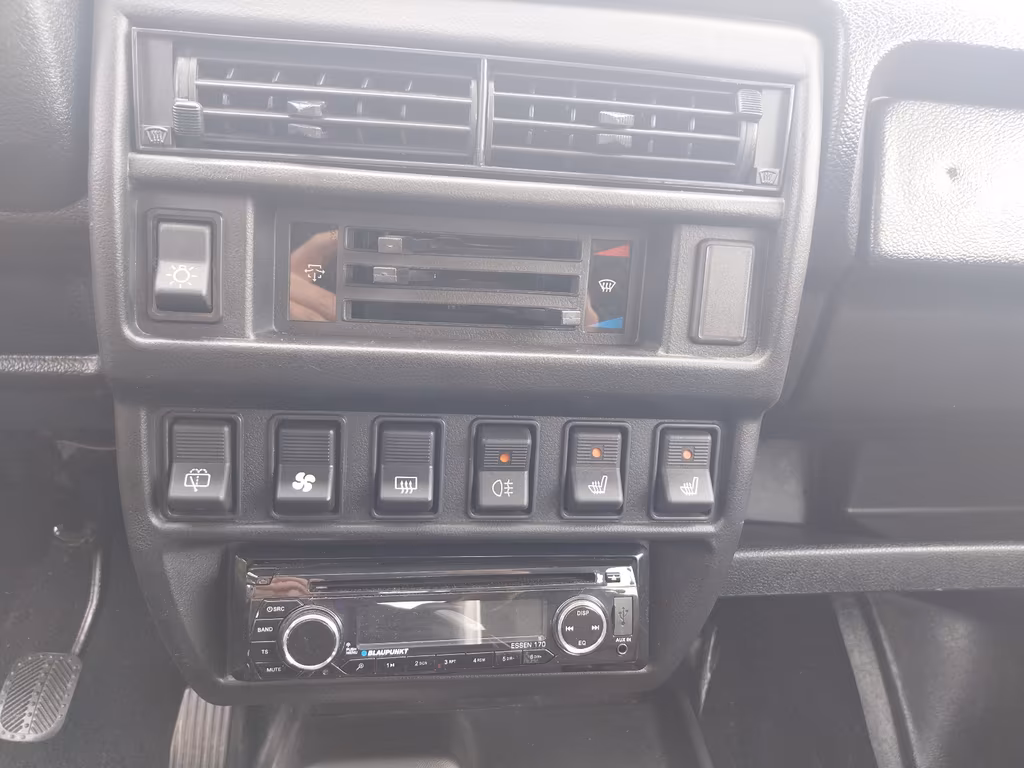Lada Urban