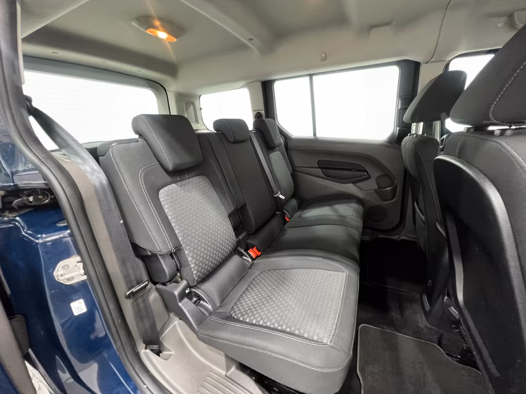 Ford Grand Tourneo