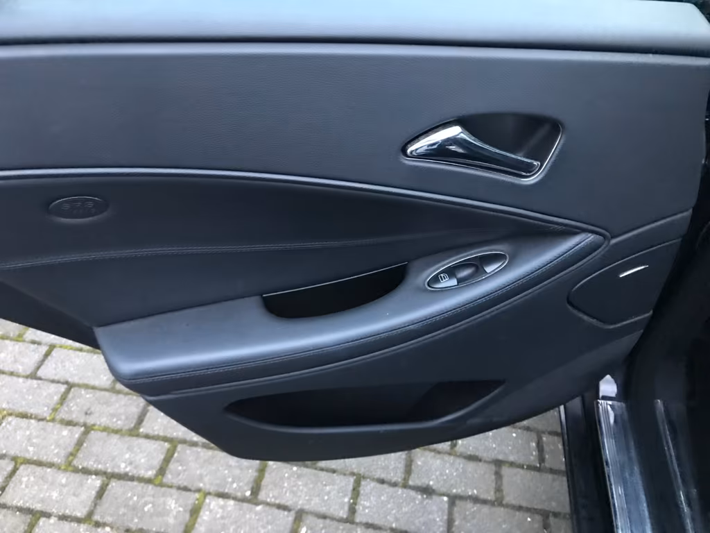 Mercedes-Benz CLS 320