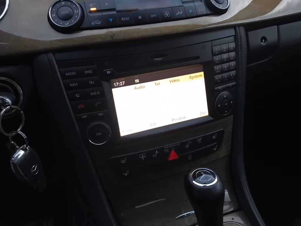 Mercedes-Benz CLS 320