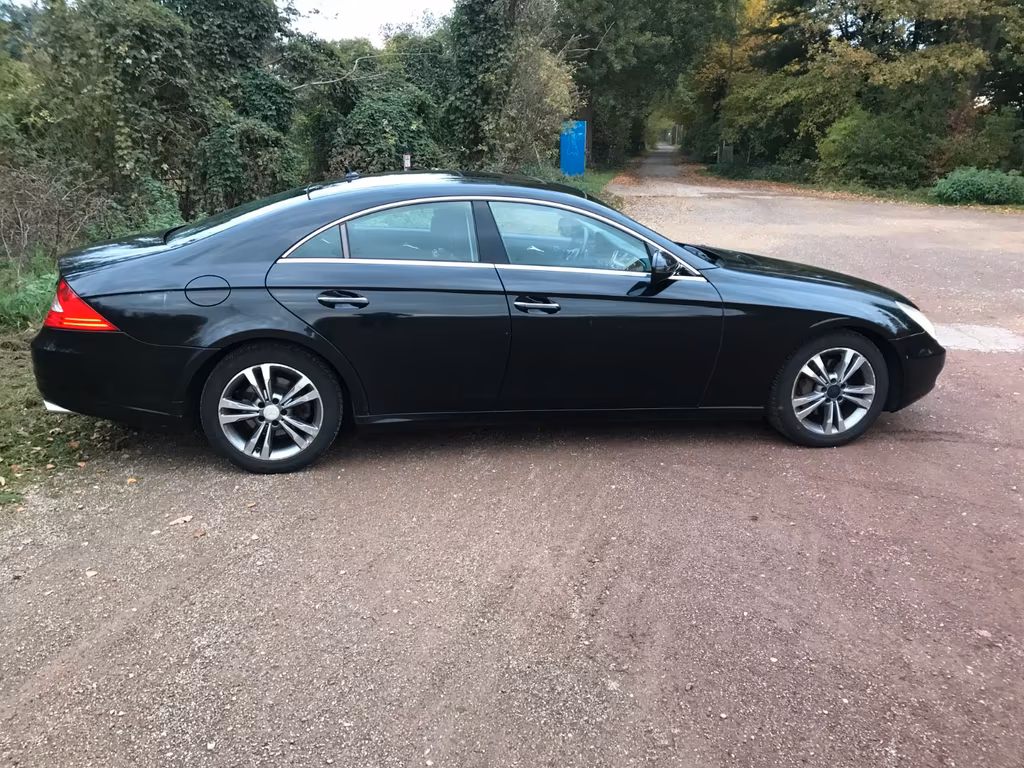 Mercedes-Benz CLS 320