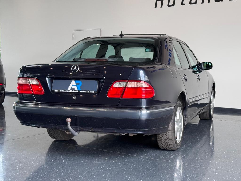 Mercedes-Benz E 280