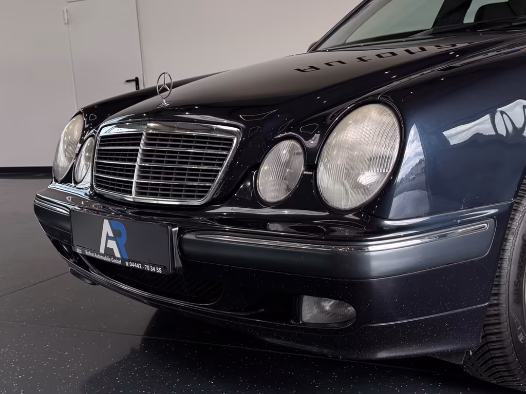 Mercedes-Benz E 280
