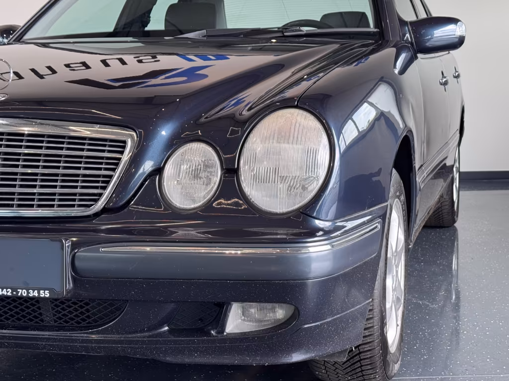 Mercedes-Benz E 280
