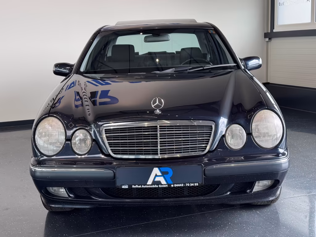 Mercedes-Benz E 280