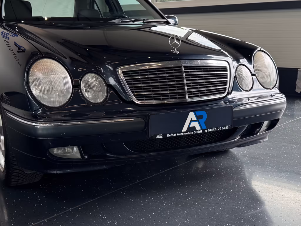 Mercedes-Benz E 280